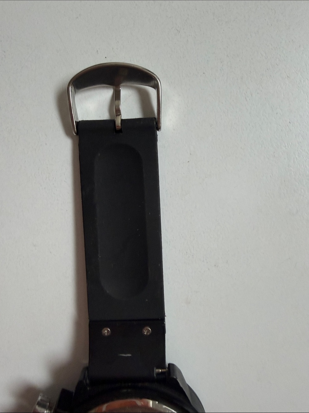 MEGIA Black and Orange Men's Watch needs battery - Picture 7 of 9